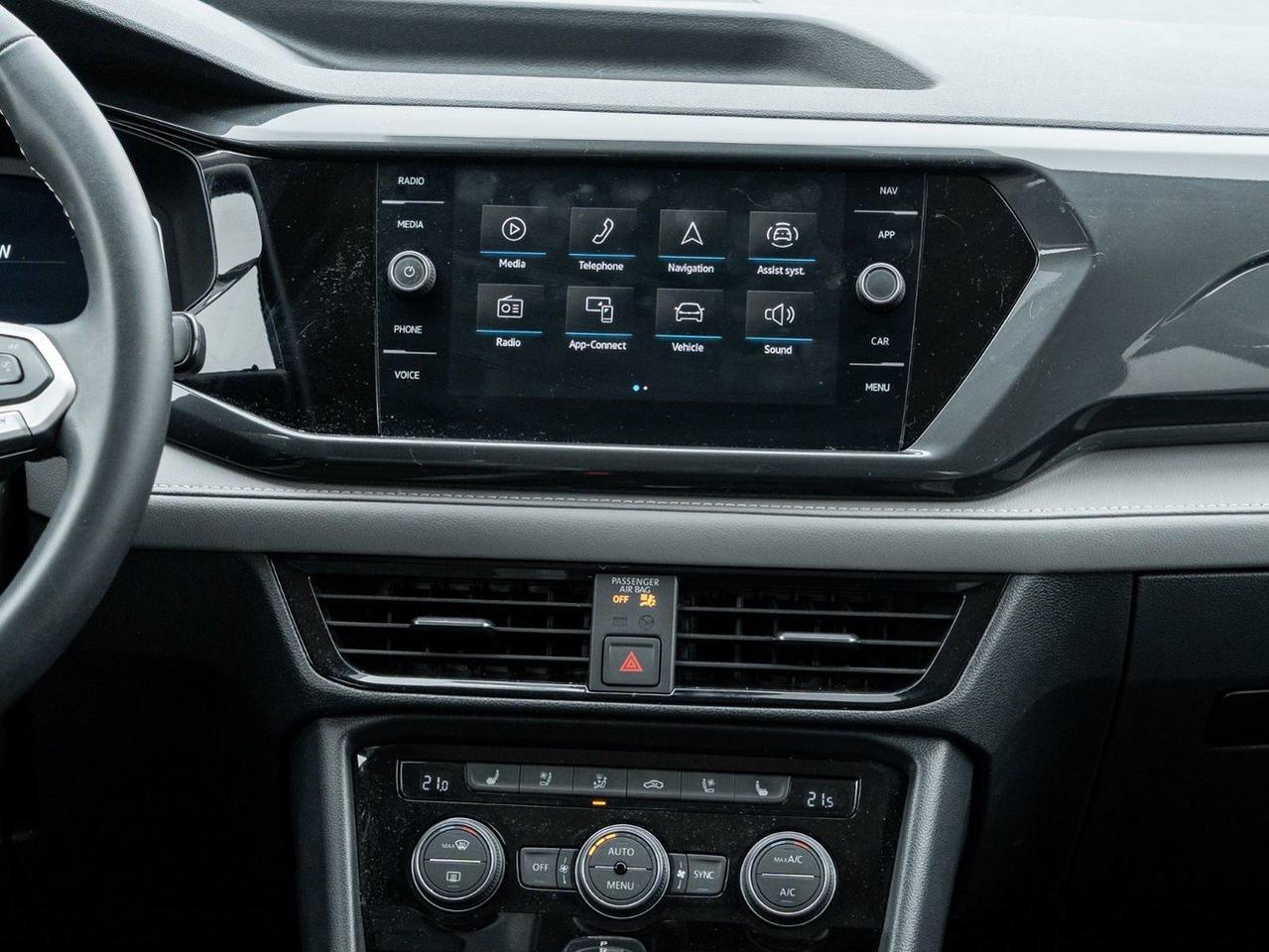 2024 Volkswagen Taos Highline Photo