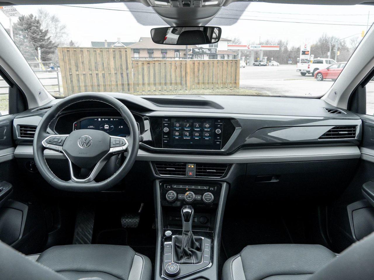 2024 Volkswagen Taos Highline Photo