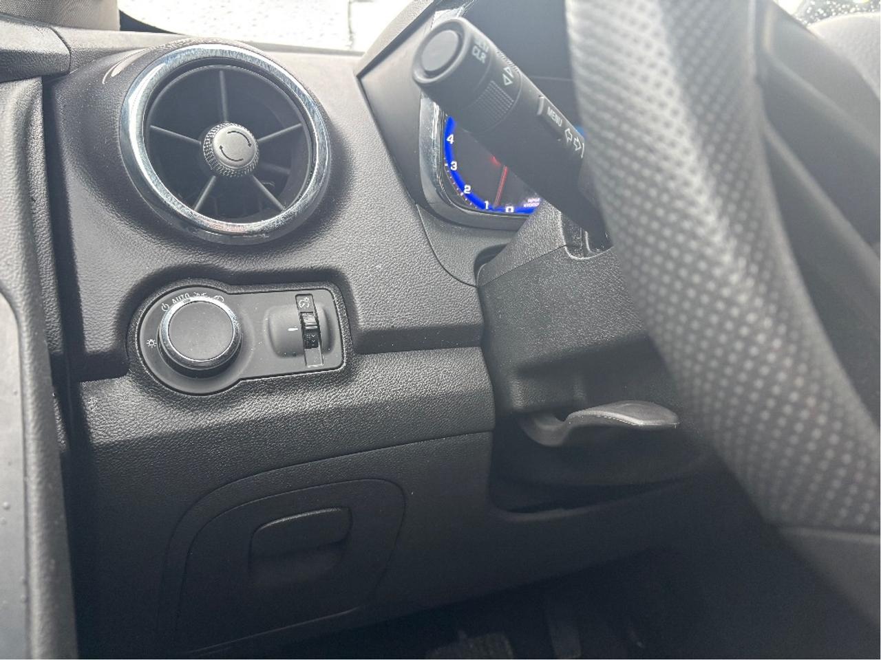 2014 Chevrolet Trax LS ONLY 51272 KMS!! ONE OWNER CLEAN CARFAX Photo