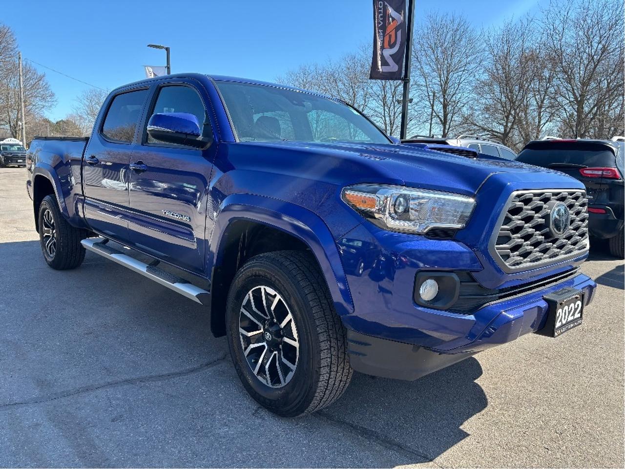 2022 Toyota Tacoma Base V6 4WD TRD SPORT POWER SEAT ONE OWNER Photo3