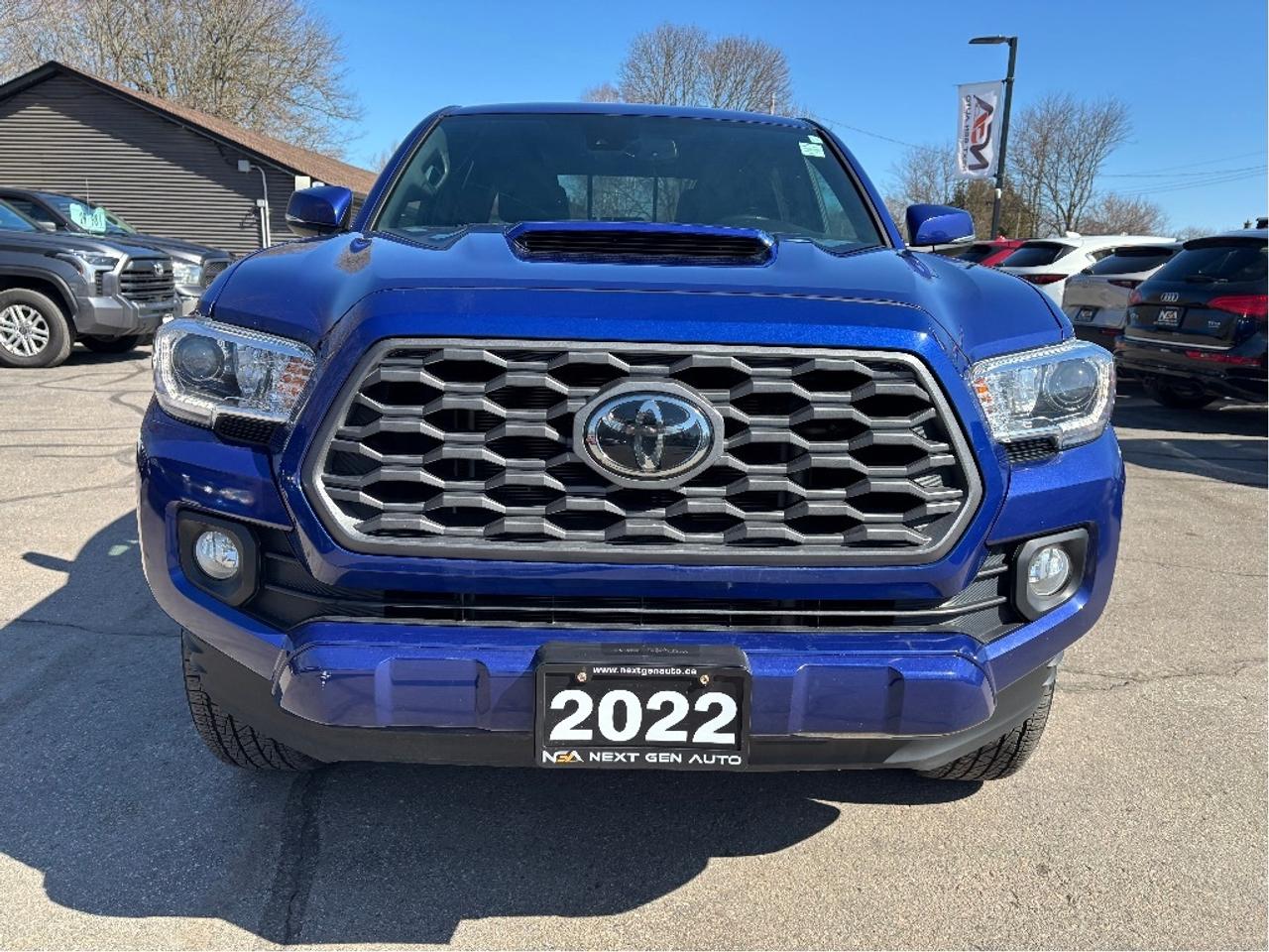 2022 Toyota Tacoma Base V6 4WD TRD SPORT POWER SEAT ONE OWNER Photo