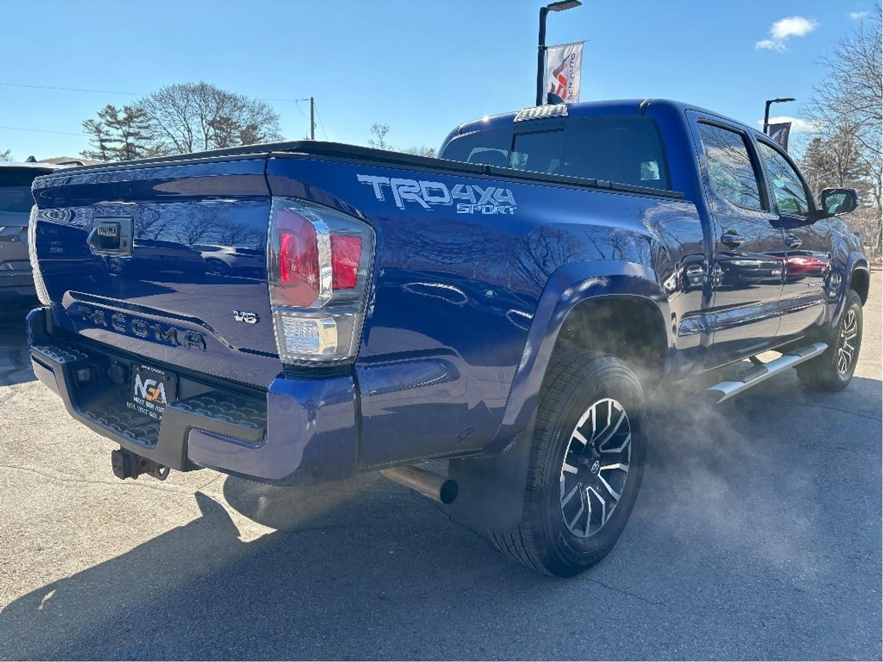 2022 Toyota Tacoma Base V6 4WD TRD SPORT POWER SEAT ONE OWNER Photo