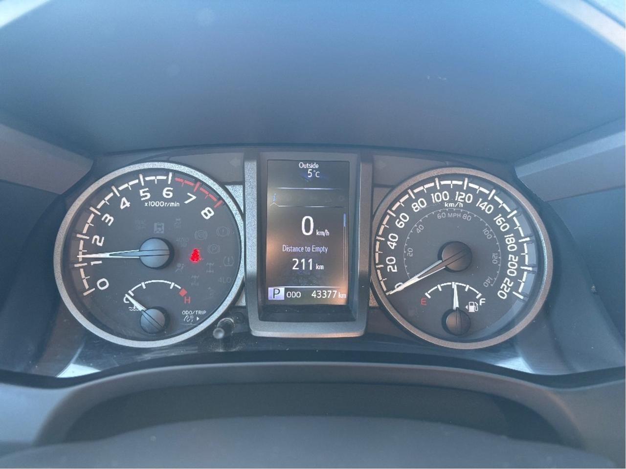 2022 Toyota Tacoma Base V6 4WD TRD SPORT POWER SEAT ONE OWNER Photo