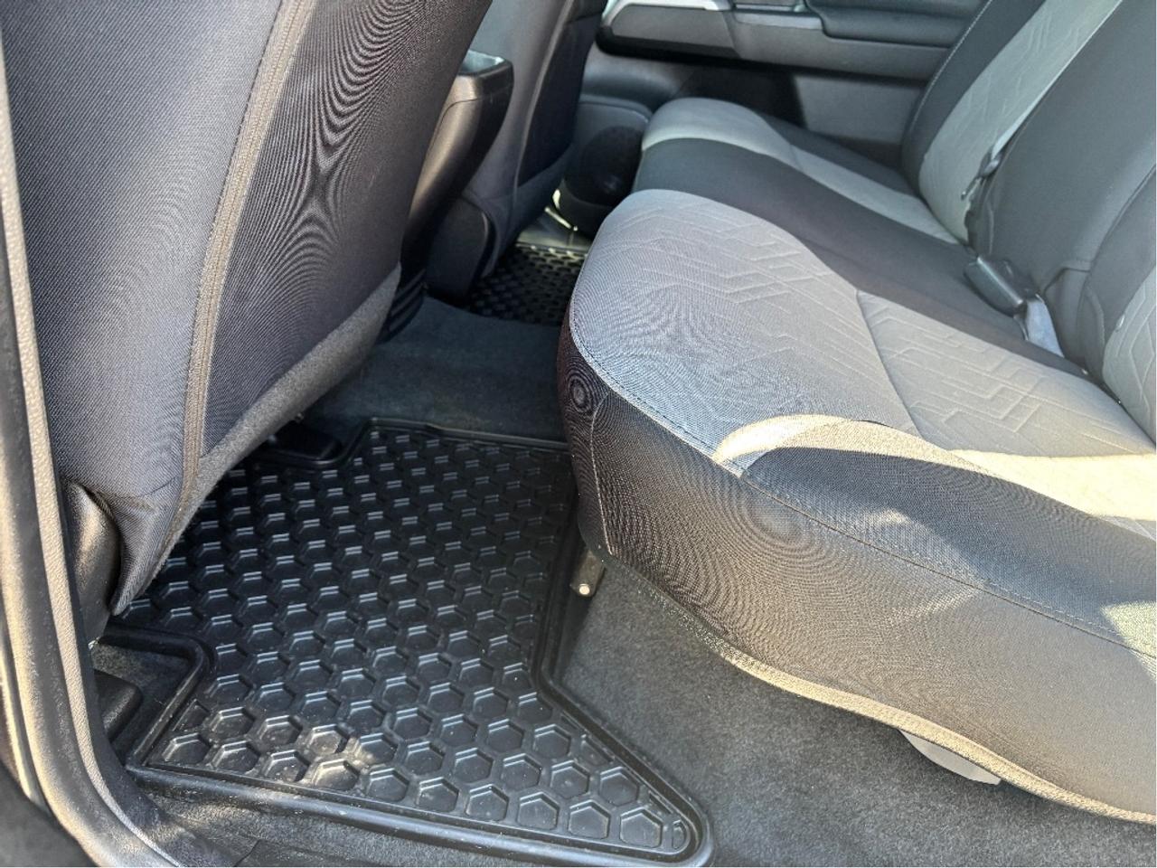 2022 Toyota Tacoma Base V6 4WD TRD SPORT POWER SEAT ONE OWNER Photo