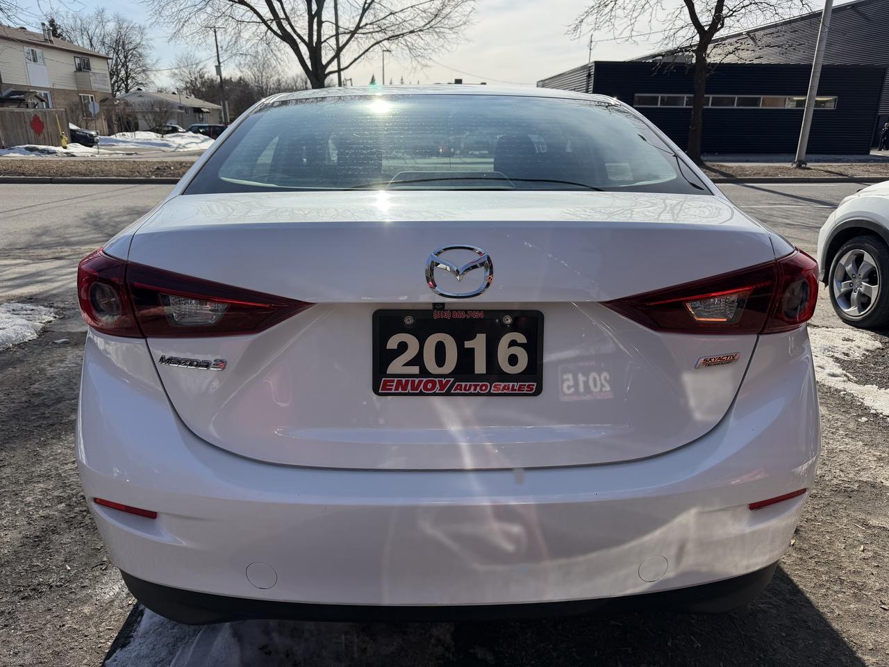 2016 Mazda MAZDA3 6-SPEED Photo4