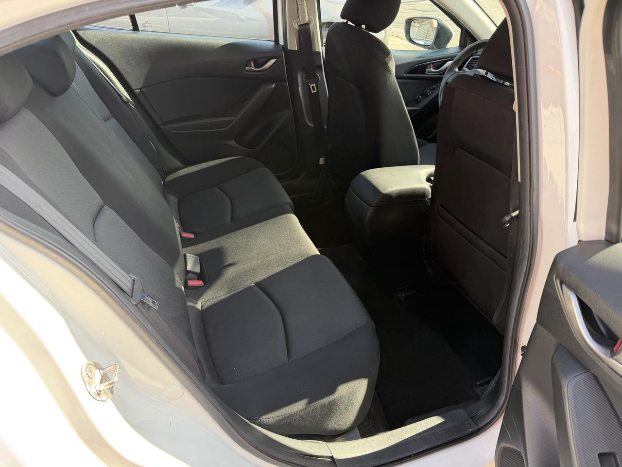 2016 Mazda MAZDA3 6-SPEED Photo