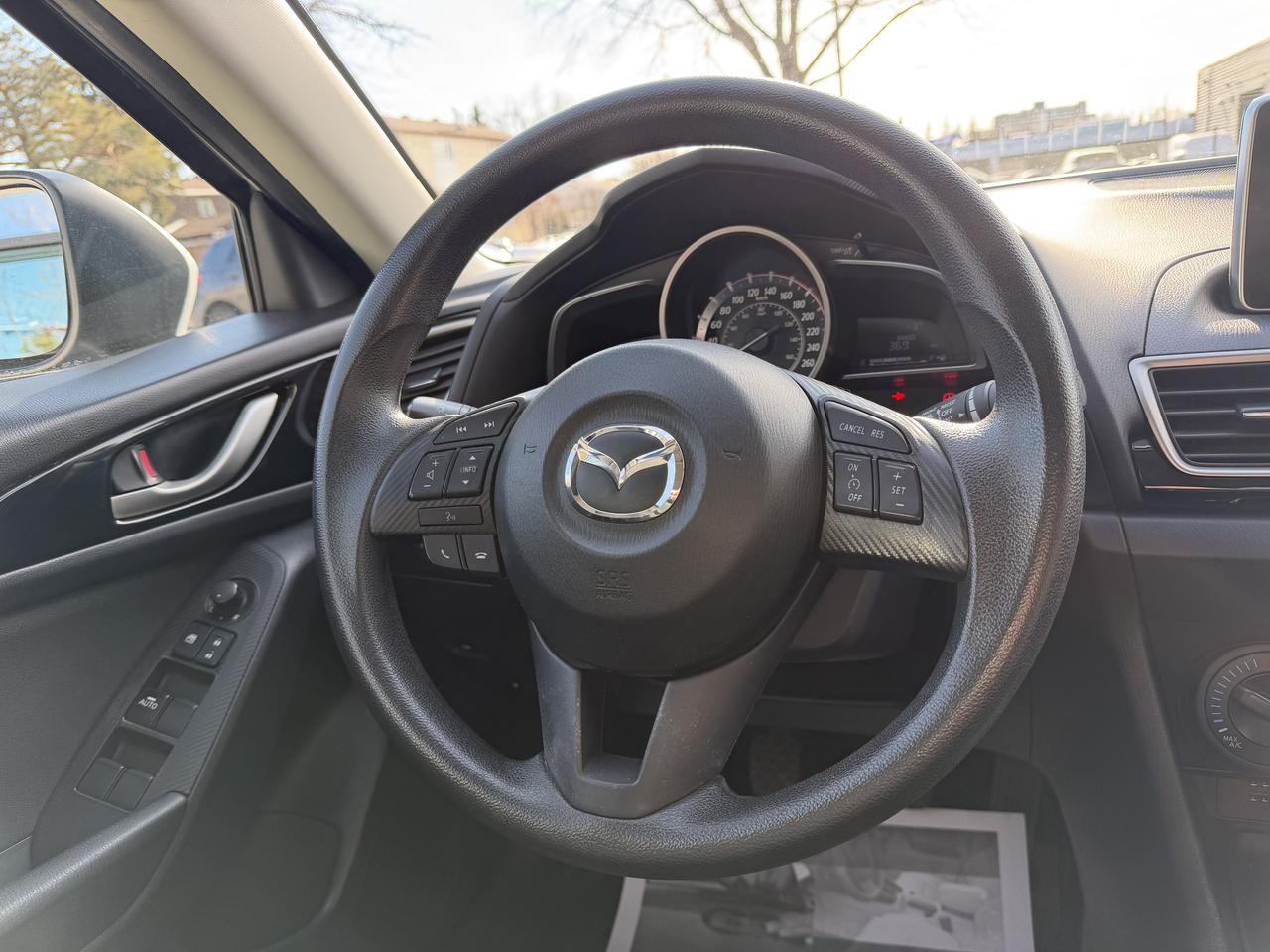 2016 Mazda MAZDA3 6-SPEED Photo