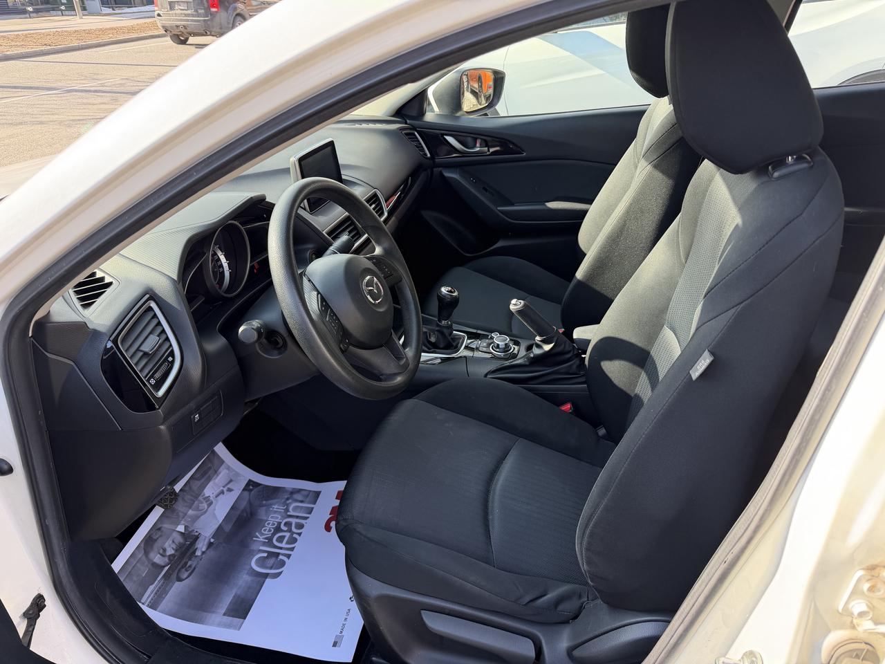 2016 Mazda MAZDA3 6-SPEED Photo