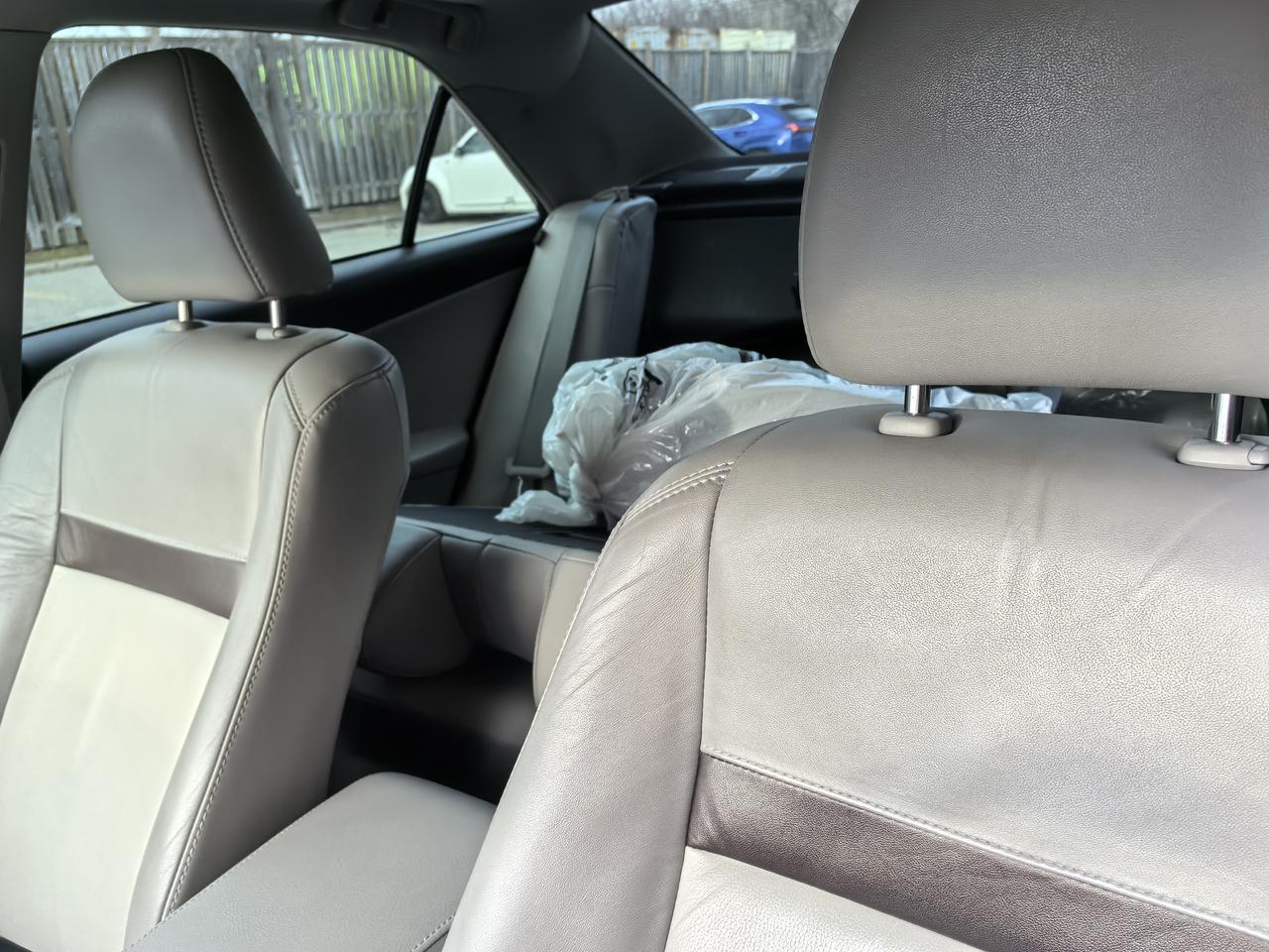 2012 Toyota Camry SE Photo