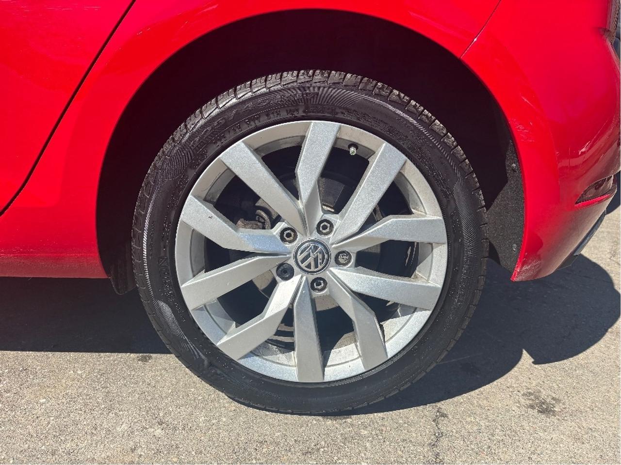 2021 Volkswagen Golf Highline ONLY 32077 KMS!! LEATHER NAV ROOF Photo