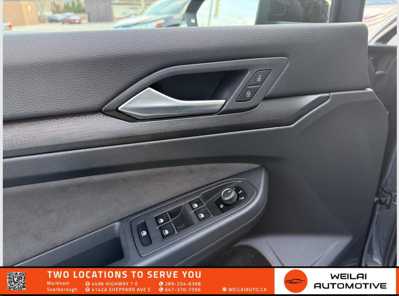 2023 Volkswagen Golf GTI 40th Anniversary/No Accident/Fully Serviced! Photo