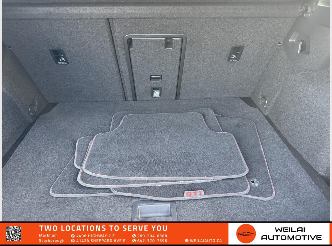 2023 Volkswagen Golf GTI 40th Anniversary/No Accident/Fully Serviced! Photo