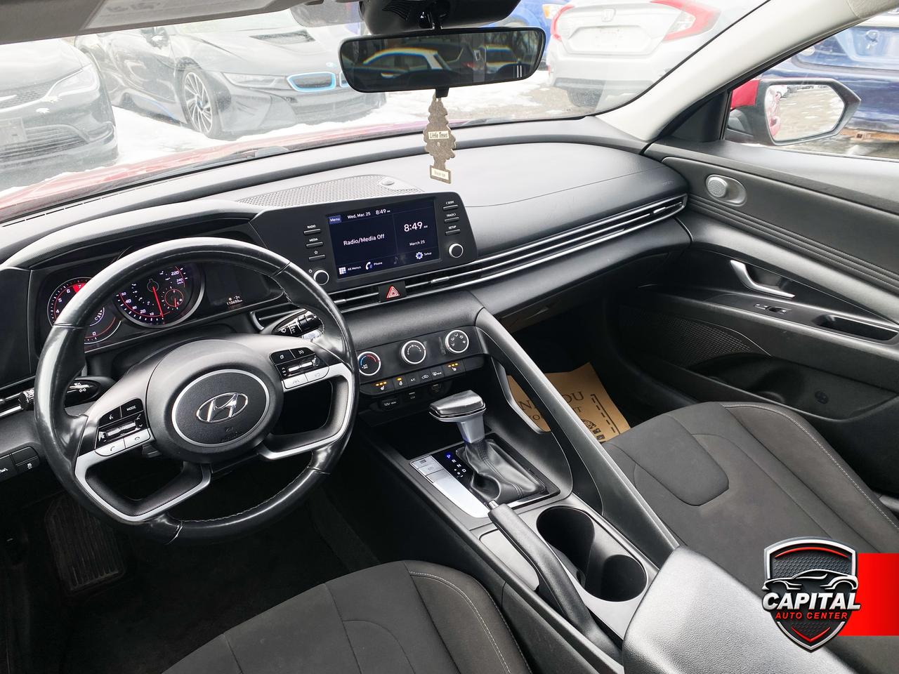 2021 Hyundai Elantra Preferred Photo