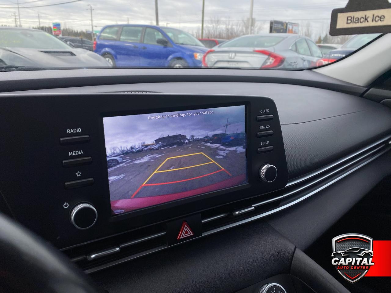 2021 Hyundai Elantra Preferred Photo