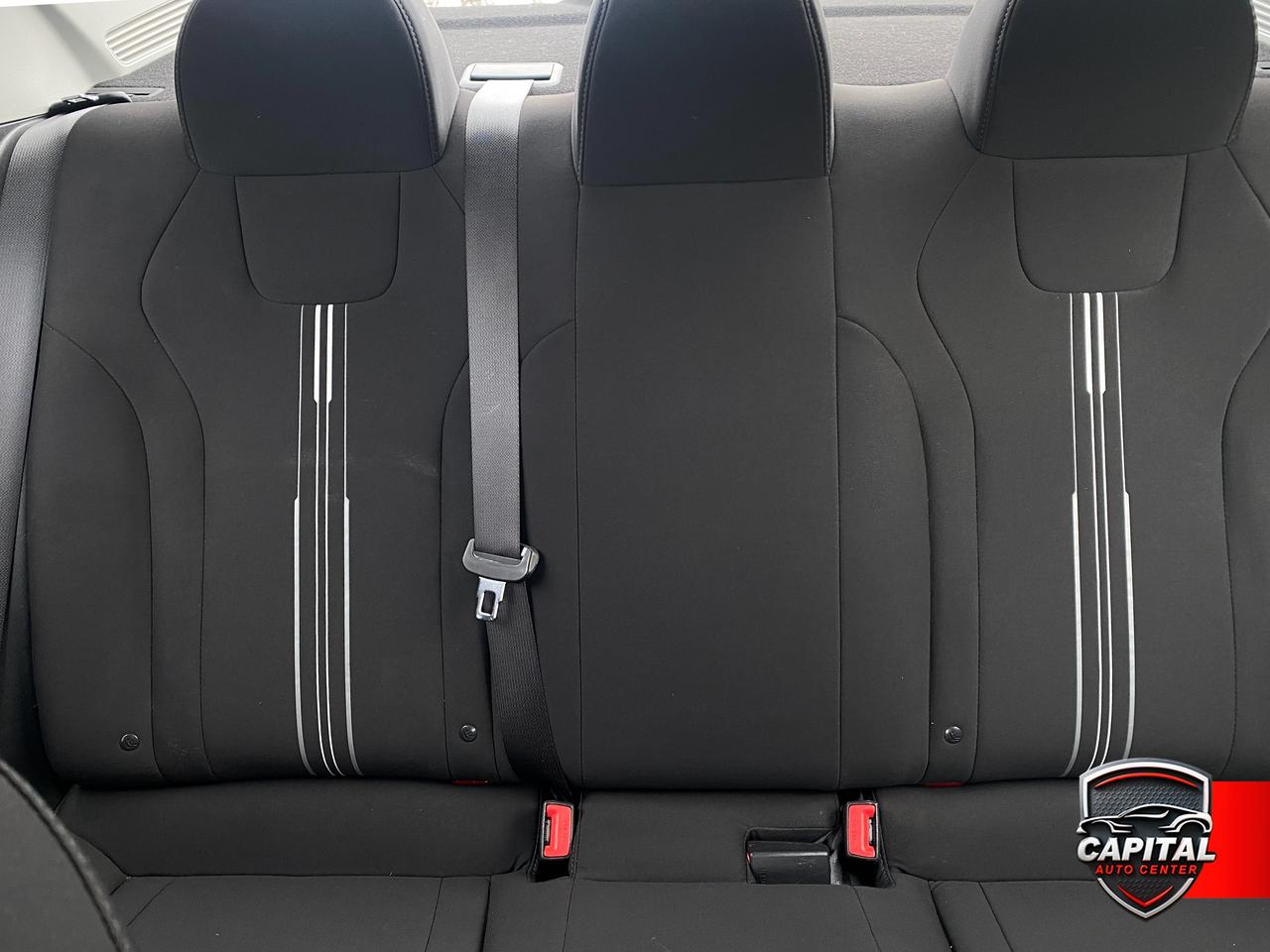 2021 Hyundai Elantra Preferred Photo