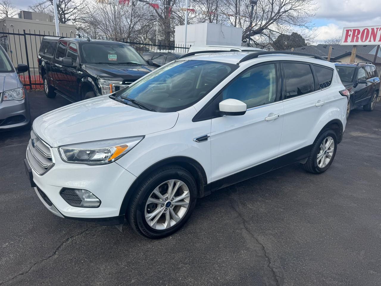 2018 Ford Escape SE Photo0
