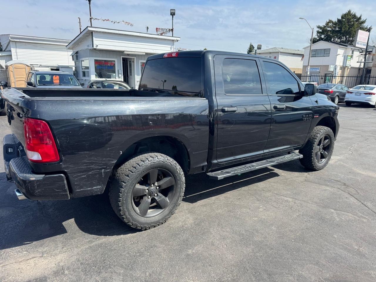 2016 RAM 1500 ST Photo