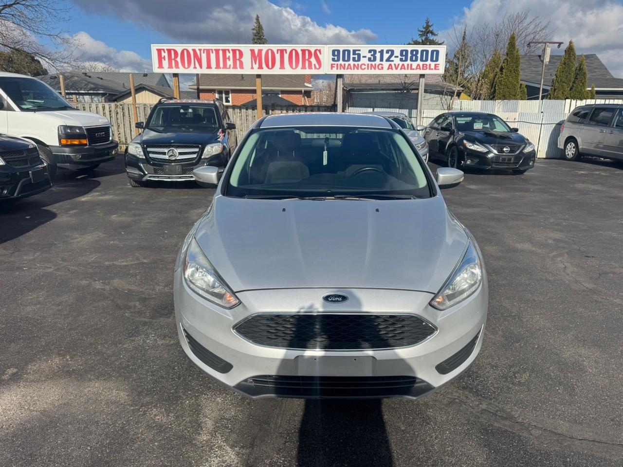 2017 Ford Focus SE Photo