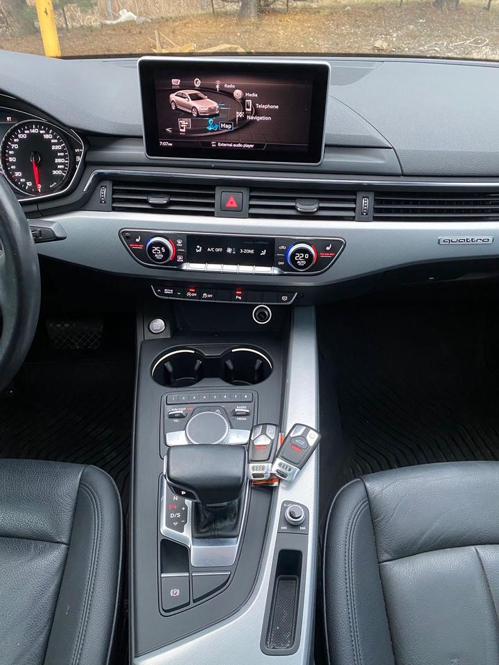 2017 Audi A4 Quattro Progressiv | NO ACCIDENT | SUNROOF | LEATH Photo