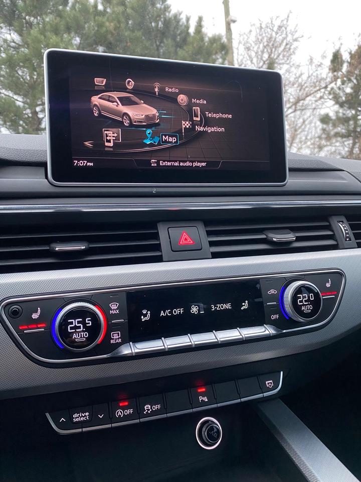 2017 Audi A4 Quattro Progressiv | NO ACCIDENT | SUNROOF | LEATH Photo