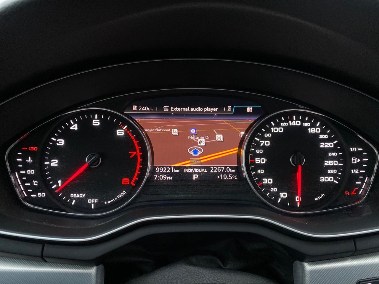 2017 Audi A4 Quattro Progressiv | NO ACCIDENT | SUNROOF | LEATH Photo
