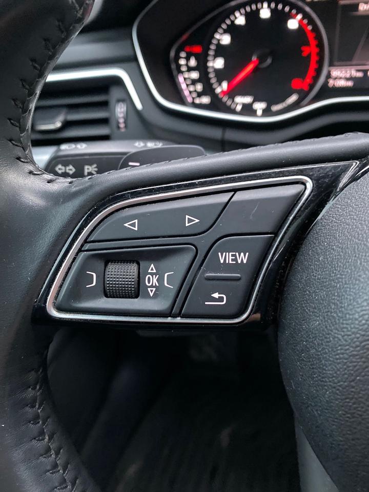 2017 Audi A4 Quattro Progressiv | NO ACCIDENT | SUNROOF | LEATH Photo