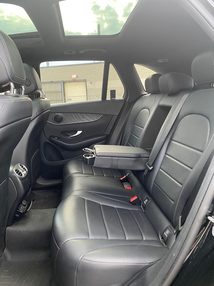 2020 Mercedes-Benz GLC-Class 300 | NO ACCIDENT | LEATHER | PANOROOF Photo