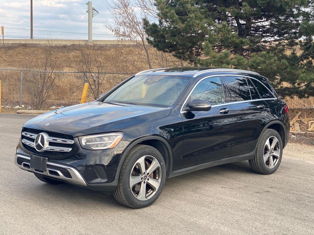 2020 Mercedes-Benz GLC-Class 300 | NO ACCIDENT | LEATHER | PANOROOF Photo