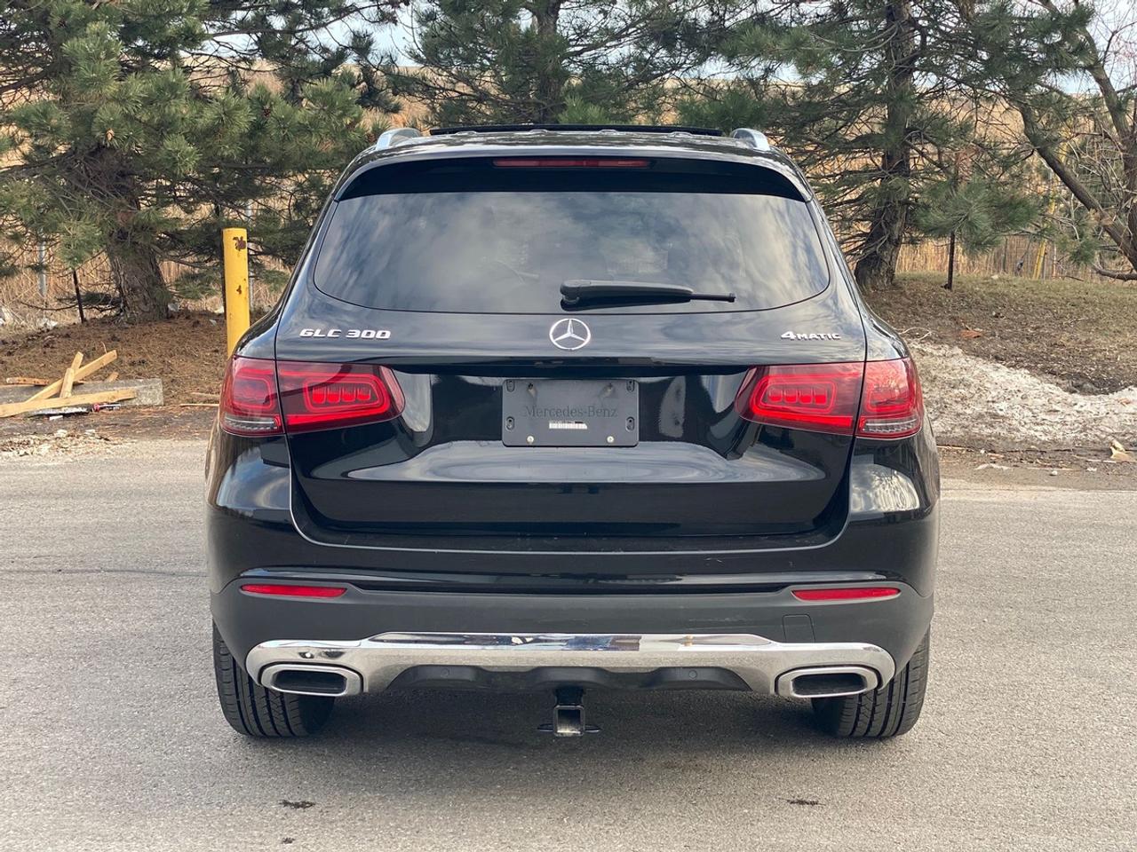 2020 Mercedes-Benz GLC-Class 300 | NO ACCIDENT | LEATHER | PANOROOF Photo