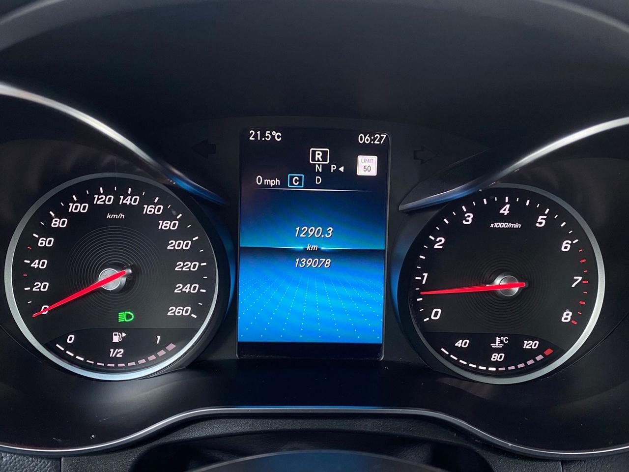 2020 Mercedes-Benz GLC-Class 300 | NO ACCIDENT | LEATHER | PANOROOF Photo