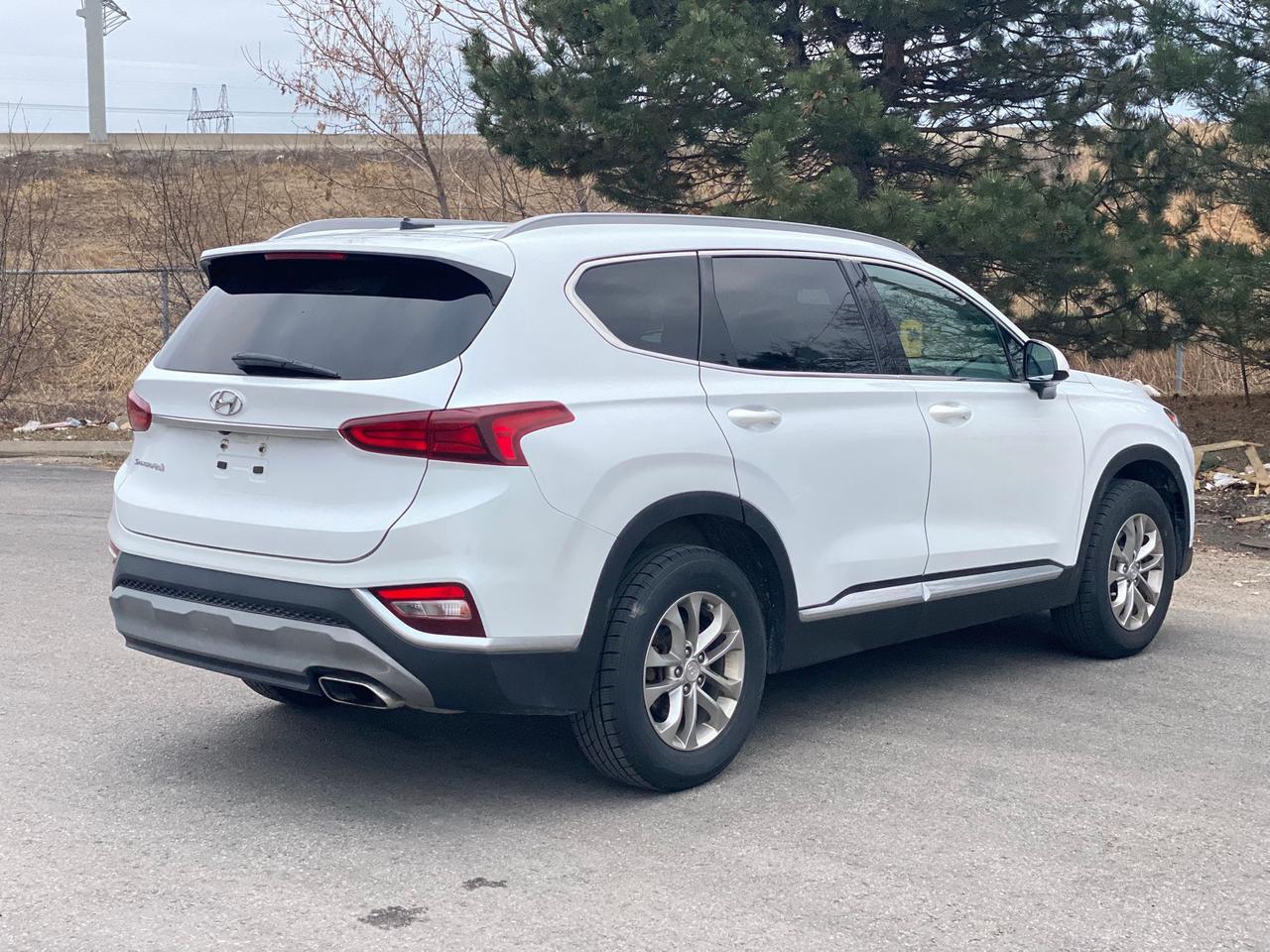 2019 Hyundai Santa Fe SE | NO ACCIDENT | Photo4