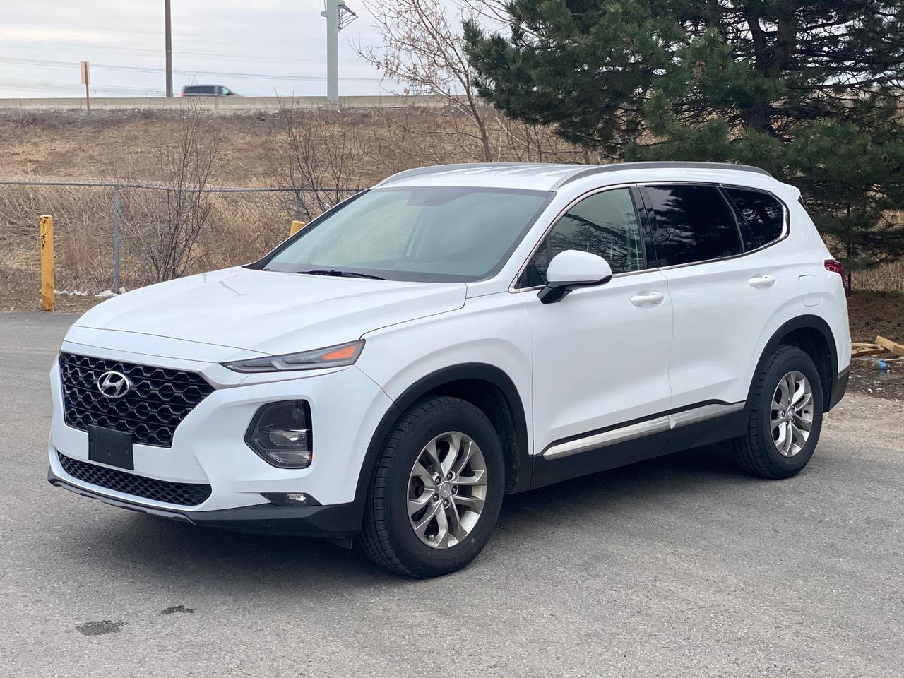 2019 Hyundai Santa Fe SE | NO ACCIDENT | Photo0