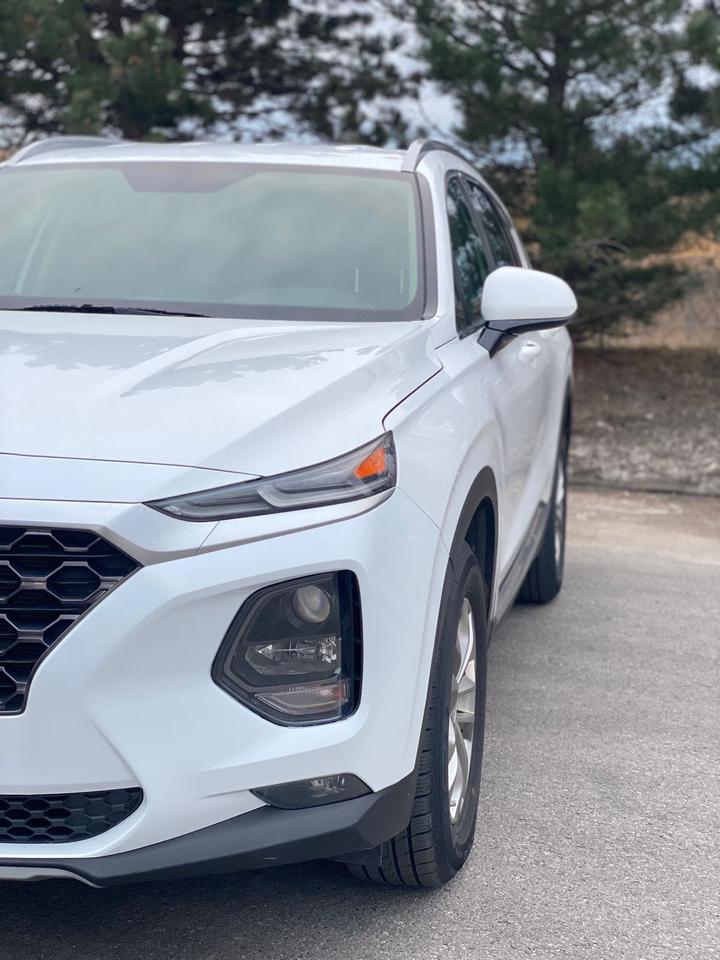 2019 Hyundai Santa Fe SE | NO ACCIDENT | Photo3
