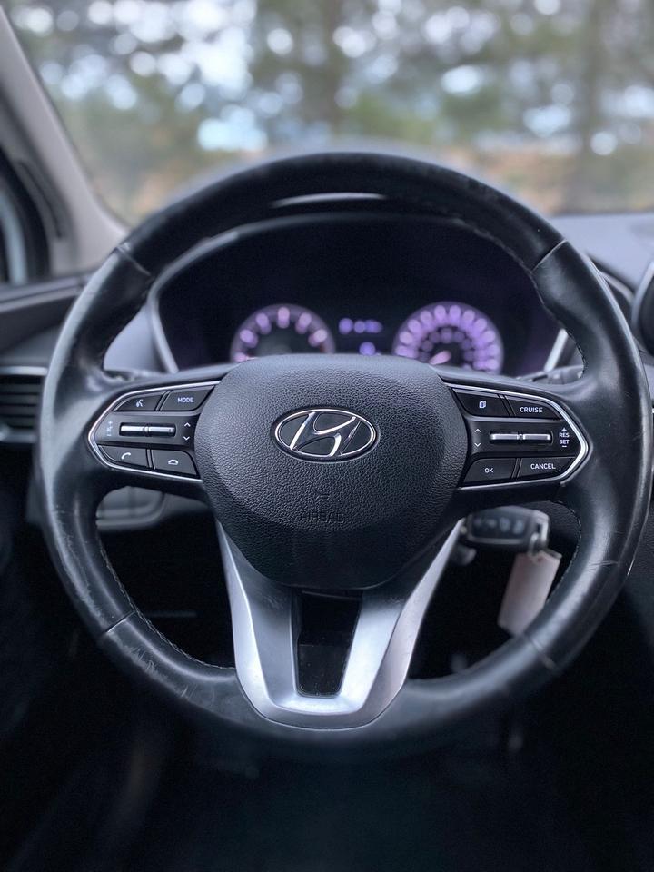 2019 Hyundai Santa Fe SE | NO ACCIDENT | Photo