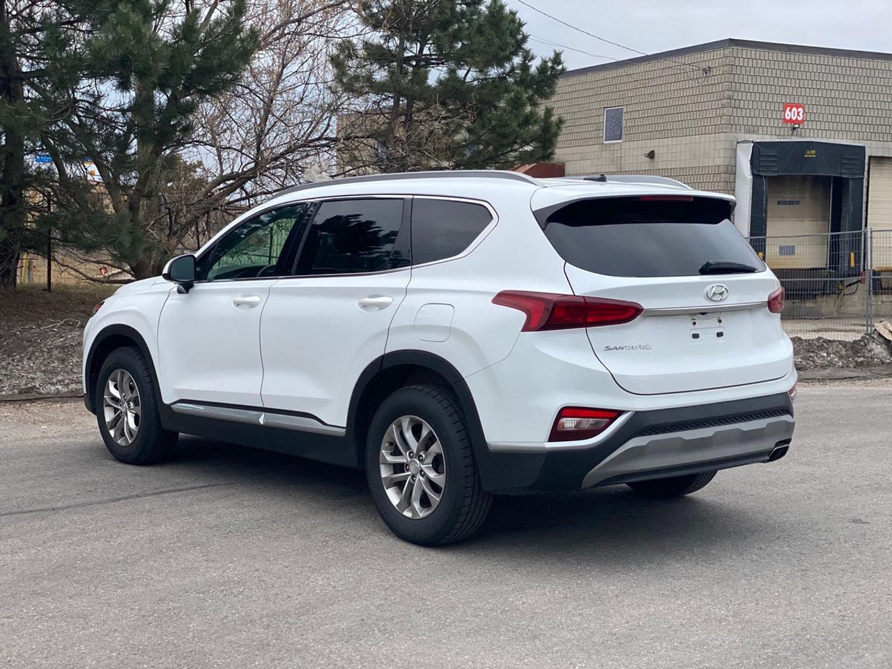 2019 Hyundai Santa Fe SE | NO ACCIDENT | Photo