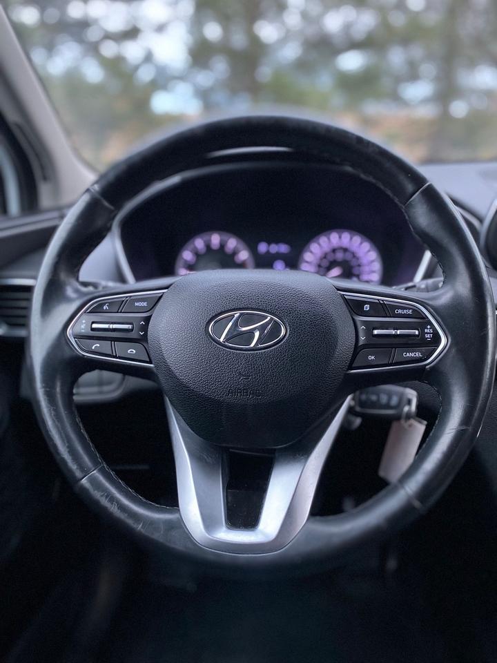 2019 Hyundai Santa Fe SE | NO ACCIDENT | Photo