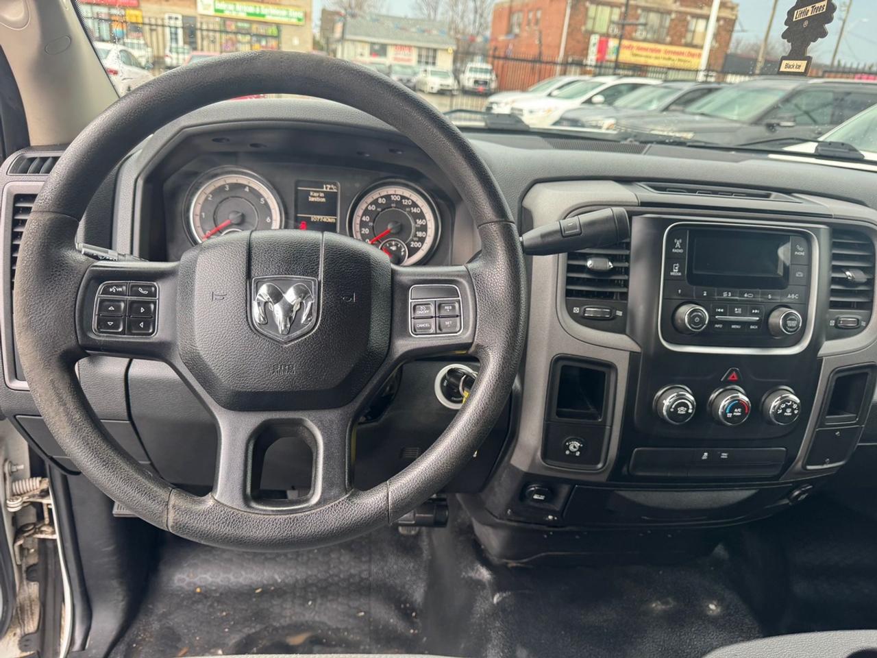 2017 RAM 1500 TRADESMAN Photo