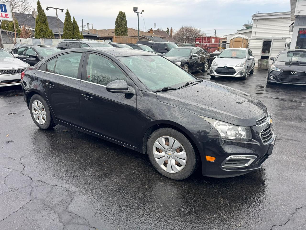 2015 Chevrolet Cruze 1LT Photo2