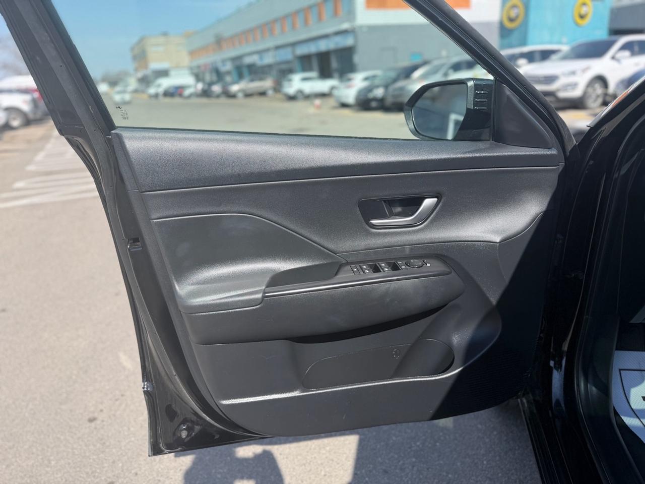 2025 Hyundai KONA SEL Photo