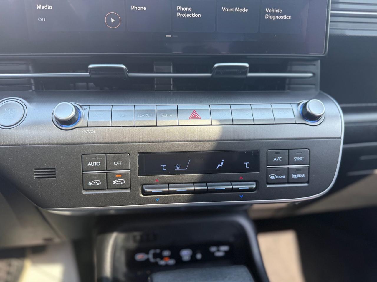 2025 Hyundai KONA SEL Photo