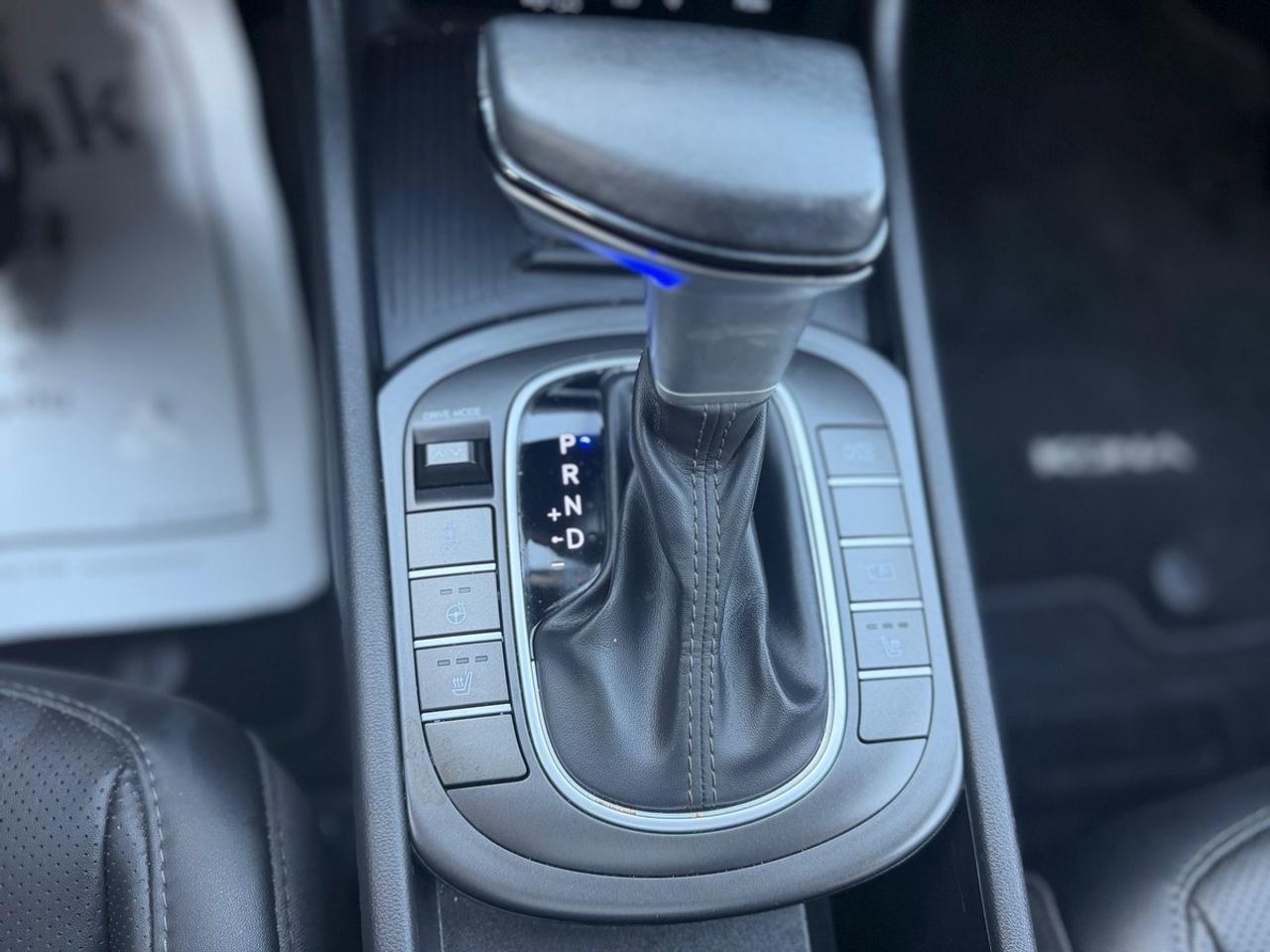 2025 Hyundai KONA SEL Photo
