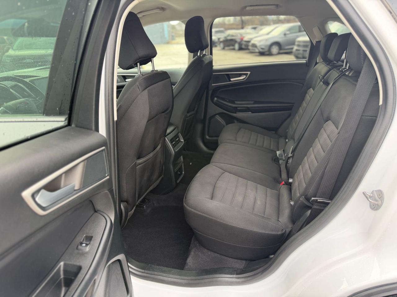 2023 Ford Edge SEL Photo