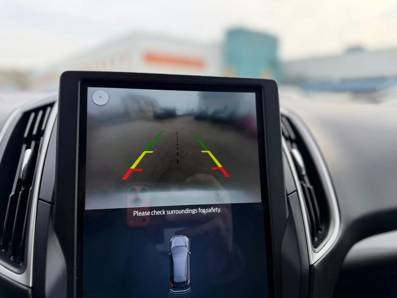 2023 Ford Edge SEL Photo