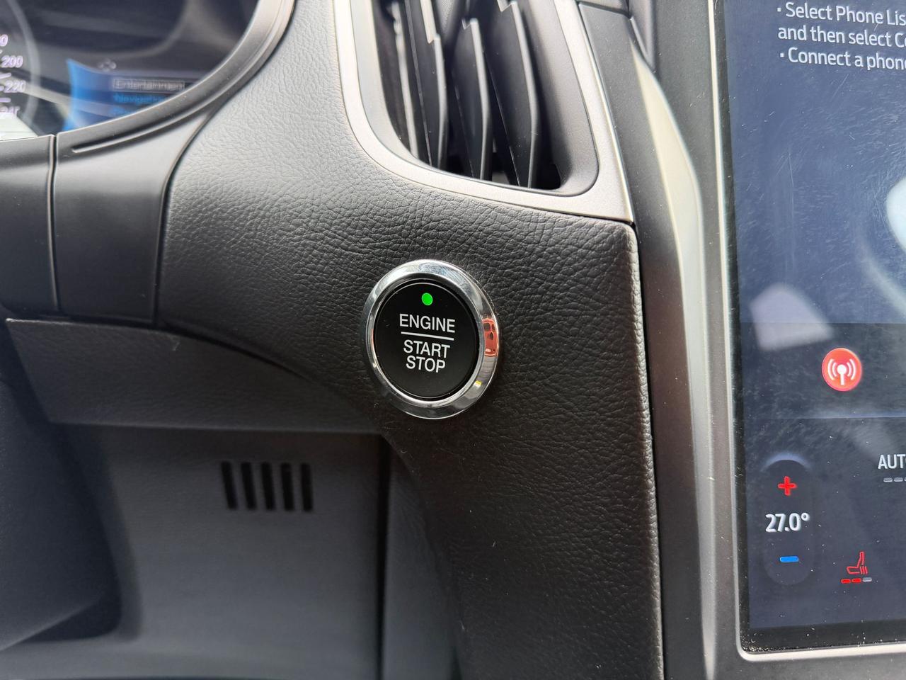 2023 Ford Edge SEL Photo