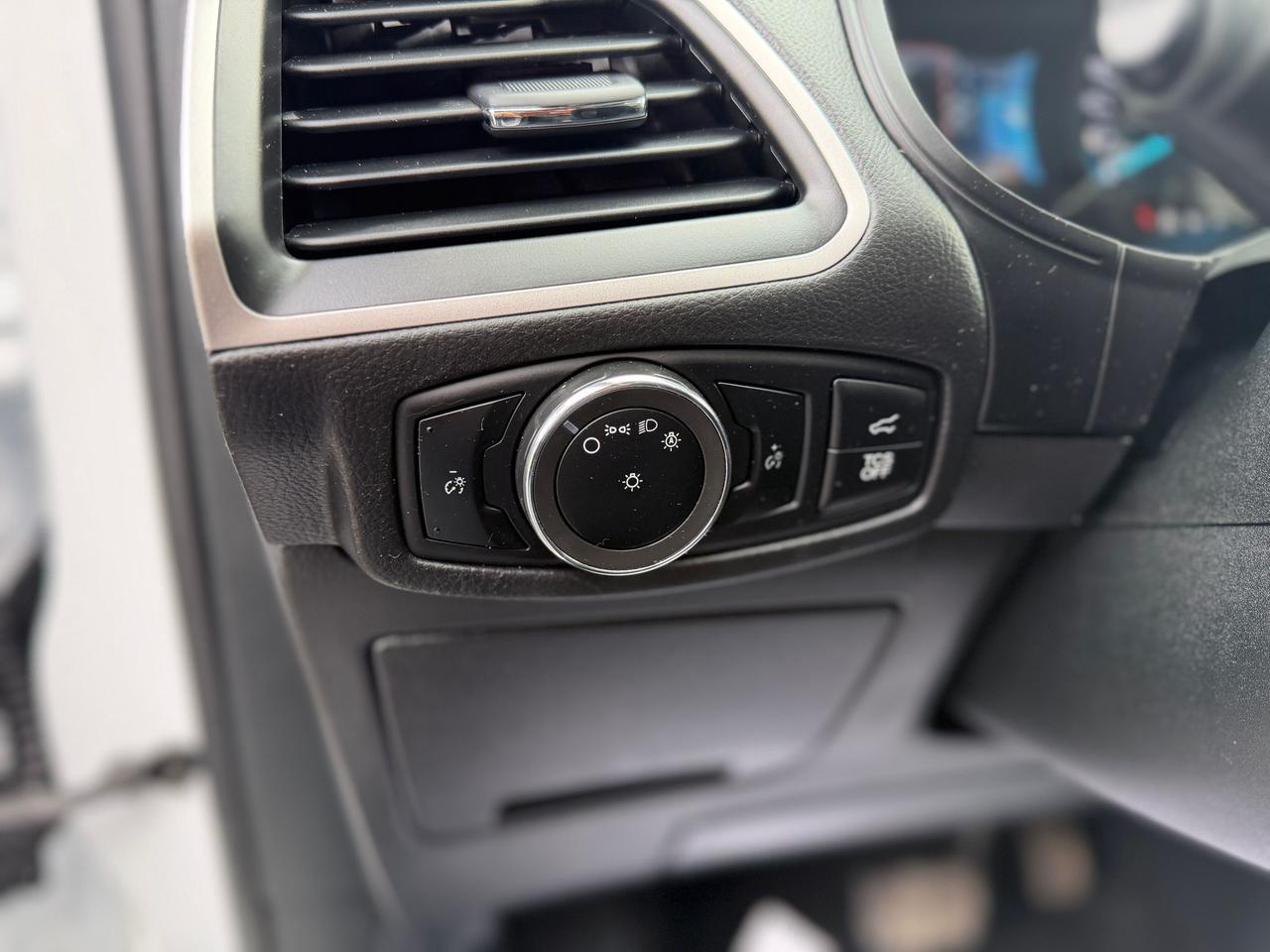 2023 Ford Edge SEL Photo