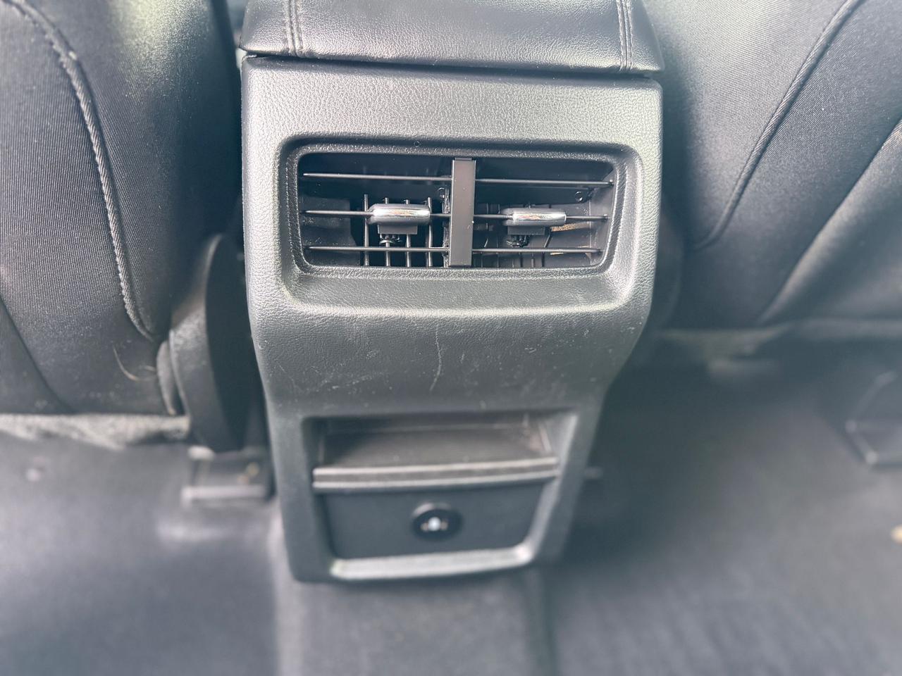 2023 Ford Edge SEL Photo