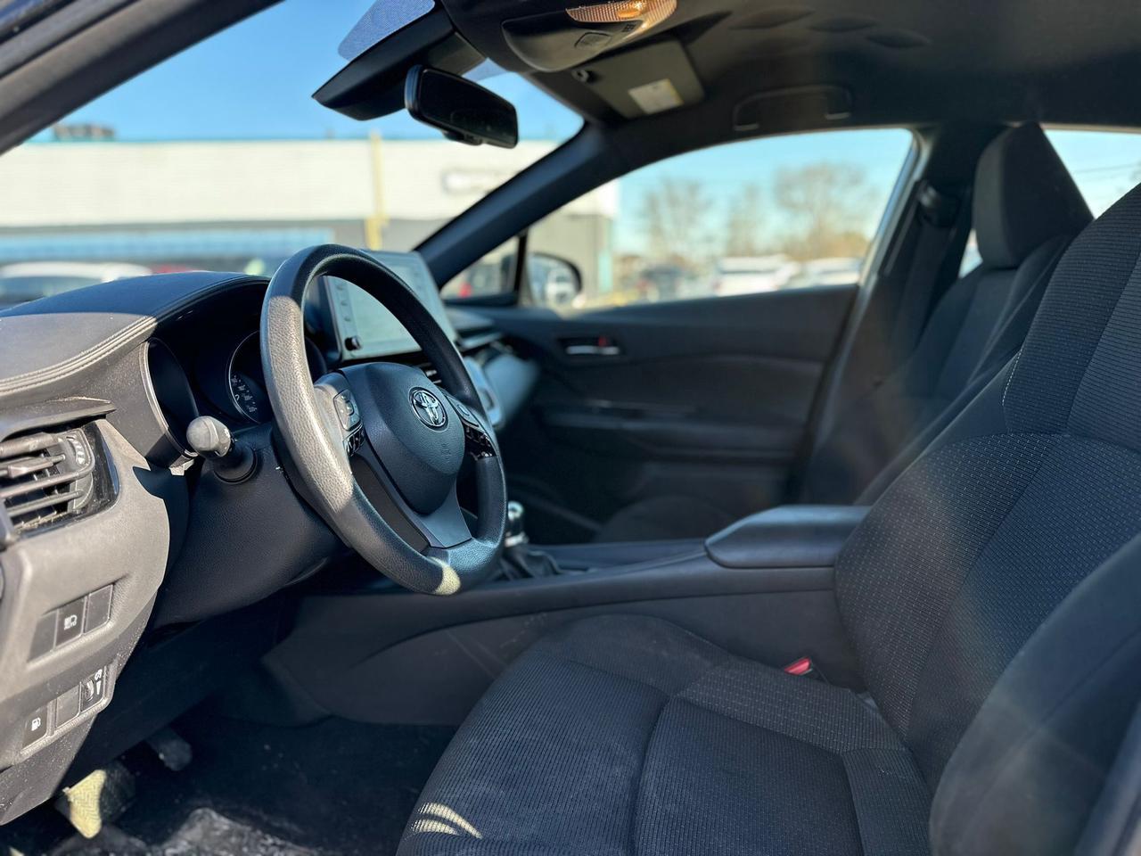 2019 Toyota C-HR XLE Photo