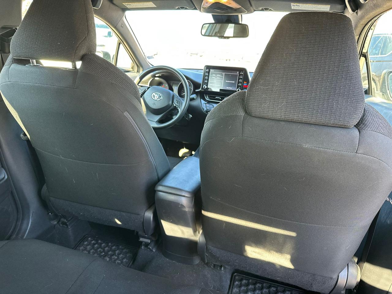 2019 Toyota C-HR XLE Photo