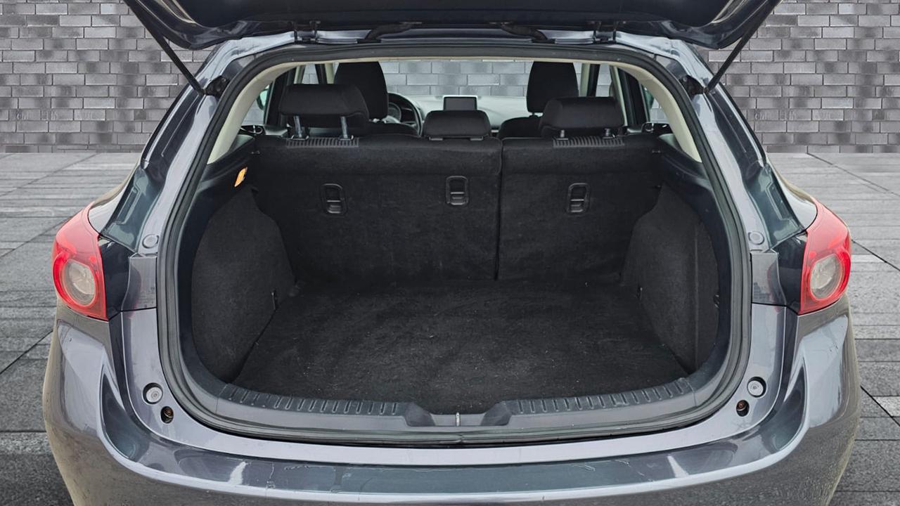 2016 Mazda MAZDA3 HB Sport Auto GS Photo