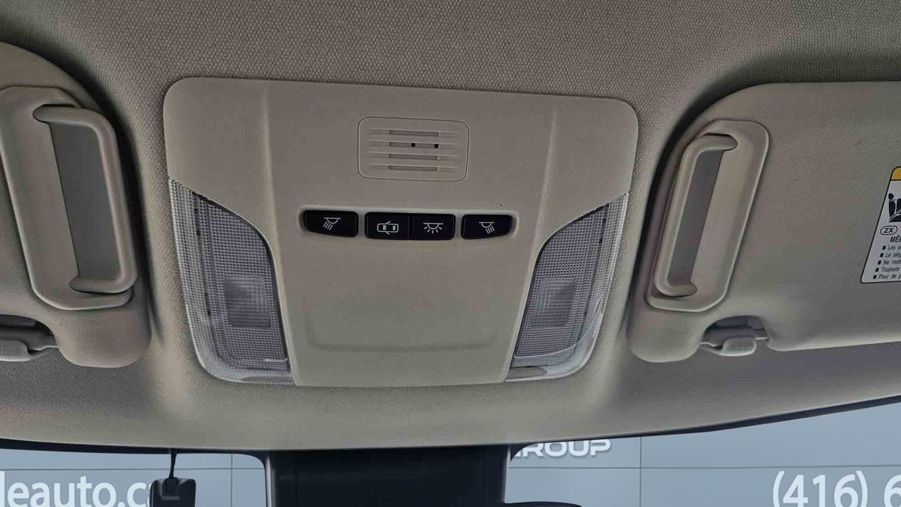 2020 Toyota Corolla LE Photo